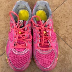 Newton Gravity III running shoes